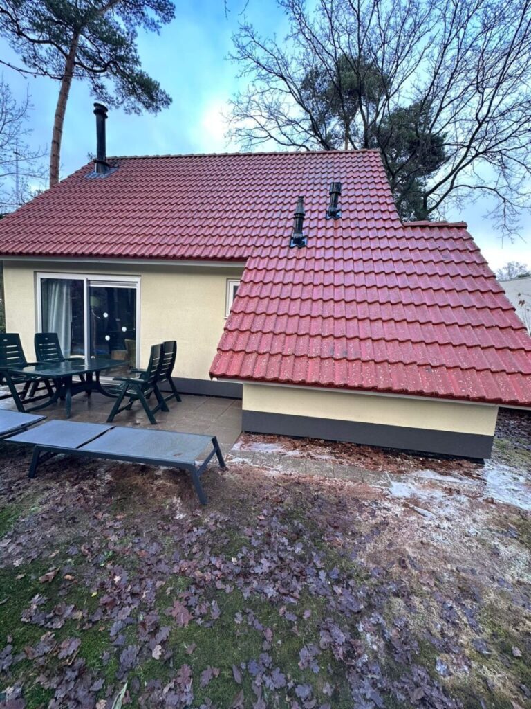 Softwash reiniging dakpannen - na reiniging