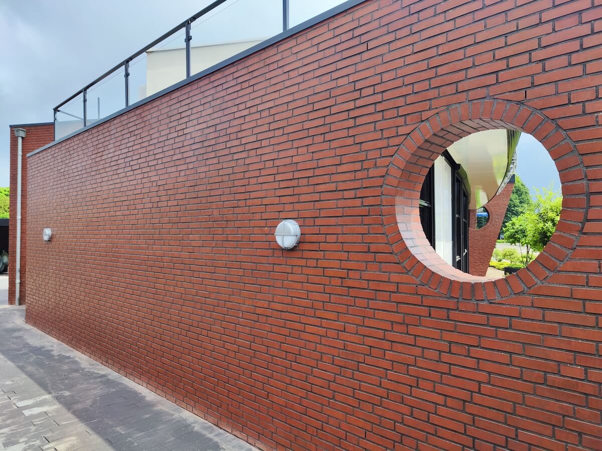 Gevel na reiniging met Softwash