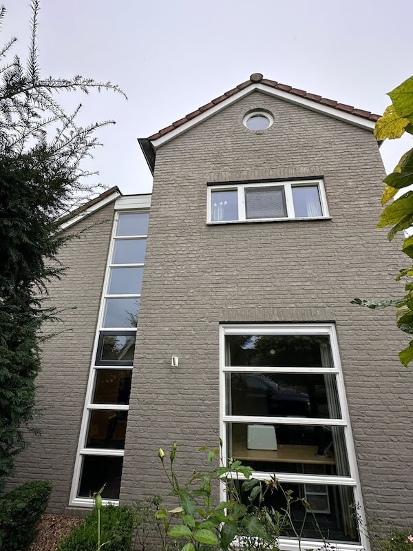 Woning in Berlicum na Softwash reiniging